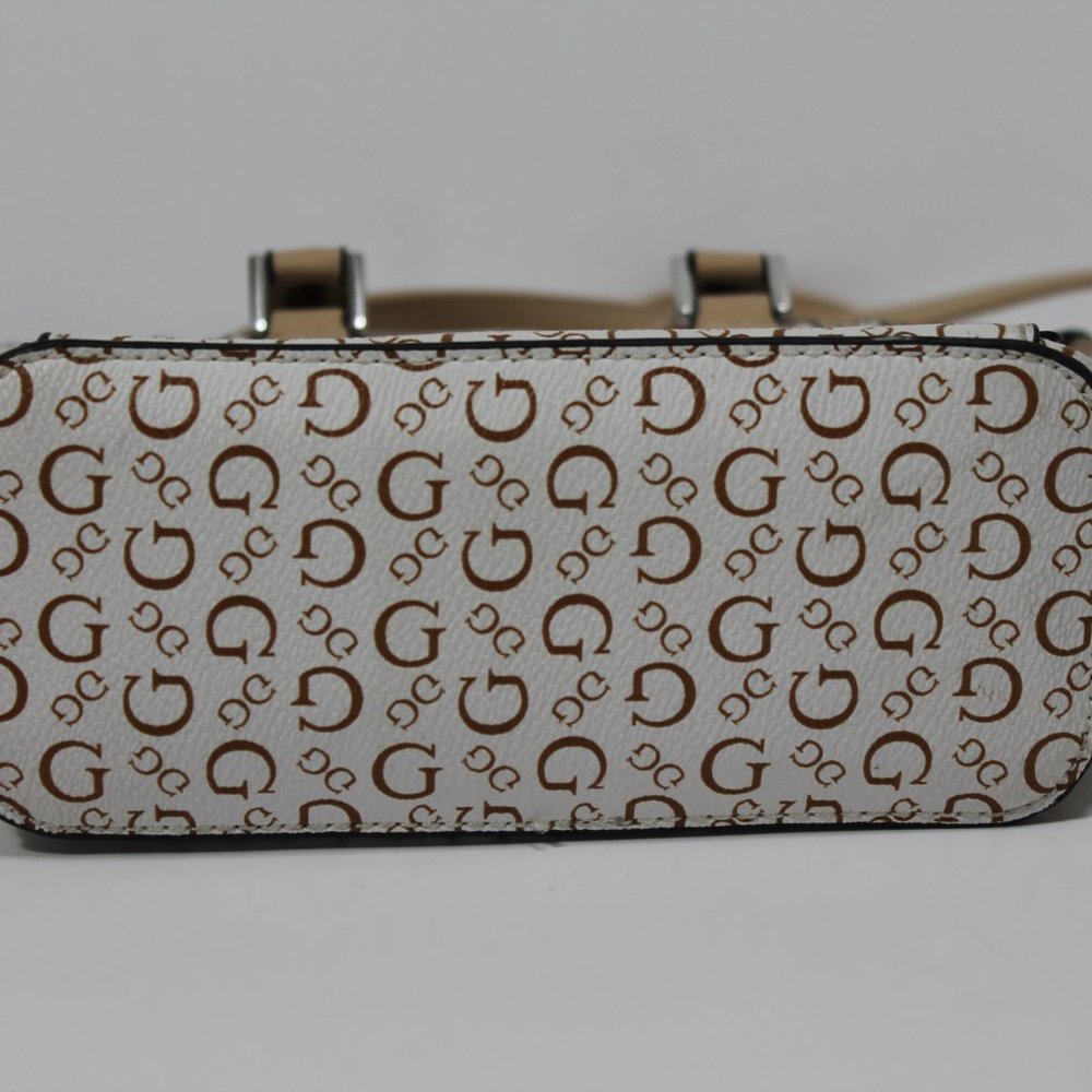 Guess Signature Small Purse - Picture 7 of 11